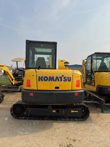Excavadora Komatsu usada original de 5,6 toneladas, miniexcavadora de toneladas con baja hora de trabajo - Product Image 3