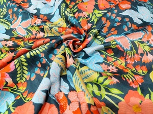 Tela de Seda Chanderi Estampada Floral Multicolor, Tejido Étnico Suave de Primera Calidad para Confección de Ropa y Textiles para el Hogar para Mujer - Product Image 2