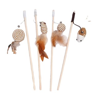 Bâton de chatouillage pour chat avec plume, clochette et souris en bois – Jouet interactif anti-ennui pour animaux de compagnie - Product Image 4