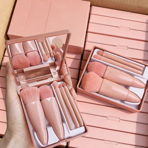 Stokta Çok Satan 5 Parça Katlanabilir Seyahat Makyaj Fırça Seti Aynalı Mini Taşınabilir Makyaj Fırçaları - Product Image 1