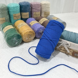 Bán Buôn Tay Dệt Kim Polyester Sợi Túi Mat Phong Cách Xoắn Cho May Áo Thun Sợi Crochet Cao Dệt Kim Mềm Sợi Texturized - Product Image 3