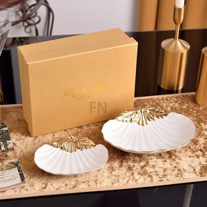 Hot Selling Golden Bone China Plant Pattern Sustainable Round Fruit <b>Plates</b> Luxury Hand Painted Party Use - Product Image 3