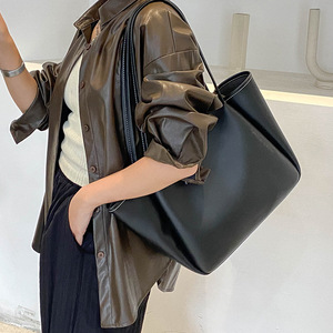 Nouveau Sac Fourre-tout en Cuir PU pour Femme Hiver 2025 Grande Capacité avec Fermeture Éclair Sac à Bandoulière pour Usage Quotidien - Product Image 2