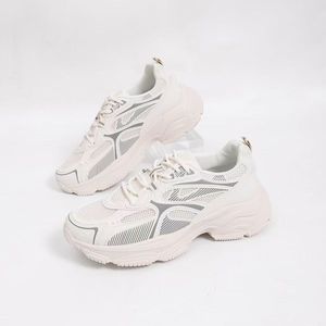 Zapatos Tenis Transpirables de Piel Genuina para Hombre, Estilo Coreano, Suela Gruesa, Zapatos Deportivos Casuales - Product Image 1