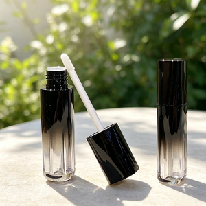 Tube de brillant à lèvres vide de luxe noir dégradé de 6 ml pour gloss et huile à lèvres, personnalisation de marque de beauté à étiquette privée - Product Image 1