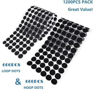 带粘性钩环点的连帽衫 - Product Image 2