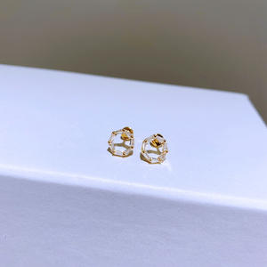 Orecchini a perno a cuore in zircone ultra-lucido e raffinato, in acciaio inossidabile con chiusura a vite, gioielli per piercing che non necessitano di essere rimossi per dormire - Product Image 6