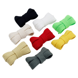 Lacets plats blancs personnalisés de 2cm, lacets épais en coton de 20mm avec pointe en métal en plastique pour chaussures en toile des années 1970 emballées dans un sac - Product Image 3