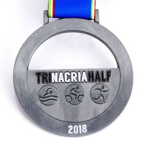 Medalla Personalizada para Triatlón y Media Maratón, Diseño Hueco Personalizado de Fábrica, Medalla Deportiva con Iconos para Eventos Multideportivos - Product Image 2