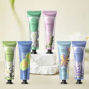 Crème pour les mains blanchissante parfumée <span class=keywords><strong>mini</strong></span> OEM Guangdong avec extrait <span class=keywords><strong>de</strong></span> lys, vitamine C 30g, collagène pour la correction des taches brunes, étiquette privée - Product Image 4