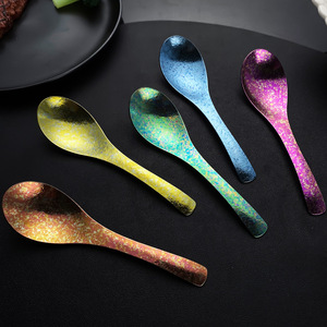Cuchara de titanio puro, versión coloreada, pulida a espejo, vajilla duradera para exteriores - Product Image 4