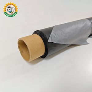 Garten-Bienen-Insektenschutz Bodentemperaturregulierung UV-Lichtreflexion Unkrautbekämpfung Bio Silber-Schwarz Mulchfolie - Product Image 2