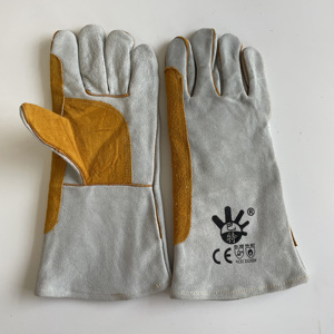 Gants de camping en cuir de vache véritable résistants à la chaleur pour la cuisson au feu de camp, le barbecue et la grillade en extérieur avec paume renforcée - Product Image 6
