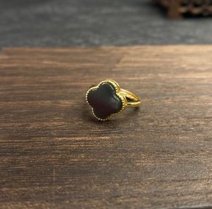 Anillos de joyería de trébol de jade negro de estilo clásico al por mayor del precio de fábrica del fabricante - Product Image 2