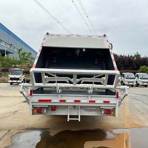 Camión de Basura Isuzu 4X2 de Carga Trasera de Diseño Avanzado para la Eliminación de Residuos Municipales y Saneamiento Público - Product Image 4