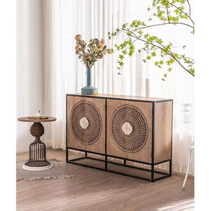 Buffet en bois décoratif, fabriqué à la main avec des sculptures florales complexes et de larges armoires de rangement pour salle à manger - Product Image 4