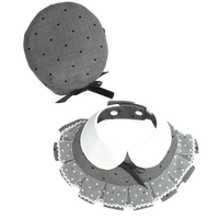 Collier-bavoir en coton gris à pois pour animaux de compagnie avec béret assorti et nœud en dentelle à volants – Vêtements pour animaux de compagnie en gros
