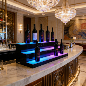 Exhibidor de Botellas de Licor y Whisky de Acrílico Personalizado con 3 Niveles LED, Estante de Exhibición de Botellas de Acrílico de 3 Niveles para <span class=keywords><strong>Bar</strong></span>, Exhibidor de Botellas de Vodka y Ron - Product Image 2