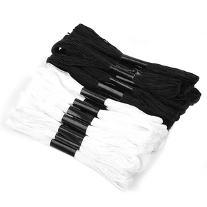 50 pz/<span class=keywords><strong>set</strong></span> Kit di fili da ricamo in cotone poliestere bianco e nero per artigianato fai da te - Product Image 1