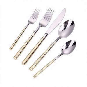 Juego de Cubiertos Desechables de Acero Inoxidable 304 de Lujo, Diseño de Peso Equilibrado, Aptos para Lavavajillas, Cómodos y Elegantes - Product Image 1