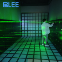 Jeu de labyrinthe laser interactif, équipement de laser game sans fil multijoueur, système de jeu, ensemble d'arène de laser game pour aire de jeux intérieure à vendre