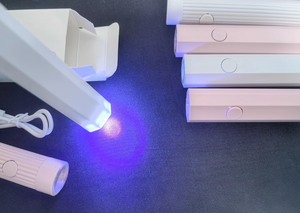 <span class=keywords><strong>Lampe</strong></span> <span class=keywords><strong>UV</strong></span> <span class=keywords><strong>LED</strong></span> portable rechargeable 3W mini avec batterie intégrée pour manucure quotidienne et polymérisation de petites zones – Meilleure vente - Product Image 2