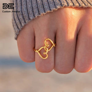 <span class=keywords><strong>Anillo</strong></span> <span class=keywords><strong>de</strong></span> plata <span class=keywords><strong>de</strong></span> ley con diseño <span class=keywords><strong>de</strong></span> corazón doble, anillos <span class=keywords><strong>de</strong></span> plata <span class=keywords><strong>de</strong></span> ley con forma <span class=keywords><strong>de</strong></span> corazón para mujer, anillos <span class=keywords><strong>de</strong></span> plata 925 chapados en oro para mujer - Product Image 1
