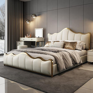 سرير كينج إيطالي حديث مع جلد البقر الناعم الذهبي سرير رئيسي مزدوج للفنادق - Product Image 2