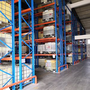 מדפי אחסון עמידים וחזקים בצורת דמעה לאחסון חומרי גלם תעשייתיים וכימיים שונים במחסן - Product Image 6