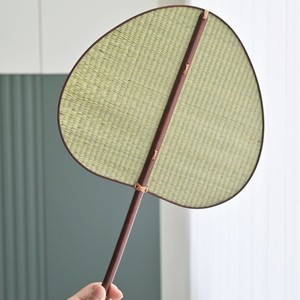 Abanico de cattail tejido a mano, abanico refrescante de verano, abanico de bambú tejido con paja natural, abanico de hoja de plátano, estilo antiguo Hanfu - Product Image 3
