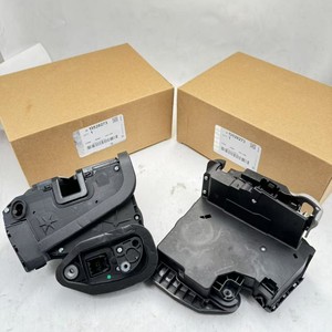 กลอนประตูคาดิลแลค 13528273 ด้านหลัง สำหรับเปลี่ยนซ่อมอะไหล่ใหม่ - Product Image 2