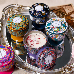 Vela aromática de soja LANJO de lujo, estilo árabe, en frasco de metal con tapa, para Diwali, con aroma a Paisley, en paquete con flores secas. - Product Image 4