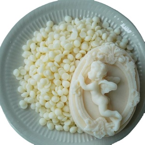 Materia Prima de Cera de Soja Natural Color Blanco Crema para Velas Moldeadas - Product Image 2