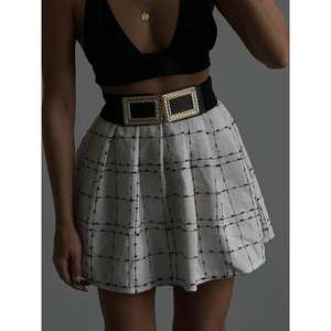 Cinturón Elástico para Mujer con Hebilla Dorada en Forma de Caja, Accesorio de Moda Casual con Baño de Aleación - Product Image 2