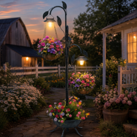 Support de Jardinière Solaire 3 Paniers 3 Lumières avec Paniers en Fibre de Coco Suspendus, Cadre en Fer Thermolaqué, Décoration Quotidienne pour Jardin et Patio