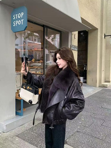 Poncho d'hiver vintage décontracté et élégant pour <span class=keywords><strong>femme</strong></span> avec col en fourrure de renard amovible, en cuir ciré épais mi-long - Product Image 6