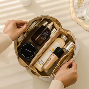 Trousse de Maquillage Multifonctionnelle en Cuir PU Écologique de Haute Qualité avec Fermeture Éclair et Motif Dessin Animé pour Femme – Vente en Gros - Product Image 2