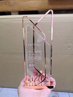 Trophée de Coupe du Monde de Sport en Résine Métallique Dorée de Taille Réelle Personnalisé de Luxe pour Compétition de Gymnastique
