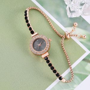 Nouvelle <span class=keywords><strong>montre</strong></span> à quartz pour femmes avec strass colorés et cadran <span class=keywords><strong>fin</strong></span> positionné librement <span class=keywords><strong>montre</strong></span>-<span class=keywords><strong>bracelet</strong></span> réglable - Product Image 5