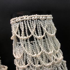 รองเท้าบูทส้นสูงประดับมุก ดีไซน์ทันสมัย เซ็กซี่ สำหรับผู้หญิง ใส่ได้ในฤดูหนาว - Product Image 5