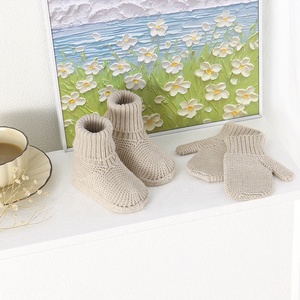 Low MOQ Soft Fashion stivali caldi invernali a maglia per bambini guanti per neonati e stivaletti per bambini Set 2 pezzi - Product Image 3