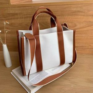 Bolso de Hombro de Lona de Algodón con Asa de Cuerda Cruzada Grande, Cierre de Cremallera y Bolsillos Interiores, Estilo Mensajero, Personalizado y a la Moda - Product Image 6