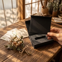 Boîte en carton en forme de livre à succès, avec couvercle rabattable et doublure en mousse EVA, pour emballage d'accessoires électroniques, boîte cadeau pour clé USB