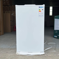 Mini réfrigérateur à porte unique 108L Réfrigérateur de location de dortoir domestique antibactérien et inodore de petite capacité