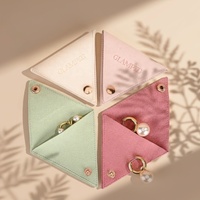 GLAMPKG Pochette de rangement triangulaire en microfibre pour bijoux avec bouton, pour bracelets et bagues