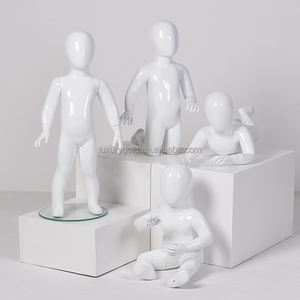 Mannequin enfant blanc brillant en plastique, mannequin enfant, mannequin enfant pour magasin, mannequins enfants, mannequins enfants corps entier pour vêtements pour enfants - Product Image 2