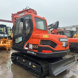 Miniexcavadora de cadenas Doosan DX75-9C de 7.5 toneladas, usada, a bajo precio, con pocas horas de trabajo, motor Yanmar - Product Image 3