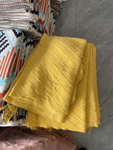 ผ้าห่มถักแบบแข็งแบบกำหนดเอง ผ้าคลุมเตียงทอจากอะคริลิกเนื้อนุ่ม สำหรับเดินทาง โซฟา เก้าอี้ โรงแรม ตกแต่งบ้าน ขายส่ง - Product Image 4