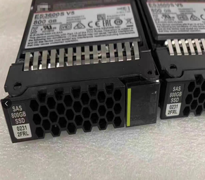 02312FRL ฮาร์ดดิสก์แบบโซลิดสเตทภายในขนาด 2.5 นิ้ว ความจุ 800GB SAS 12Gbps แบบใช้งานผสม 02312FRL - Product Image 3