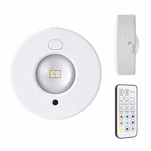 Veilleuses à LED RGB Lampe d'armoire sans fil 12 couleurs Type-C Rechargeable Télécommande pour chambre à coucher Éclairage d'armoire de chevet - Product Image 1